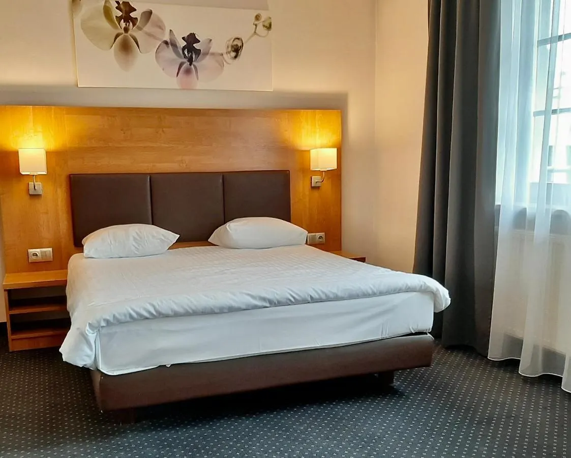 מלון דירות ורשה Poleczki Residence Apartments